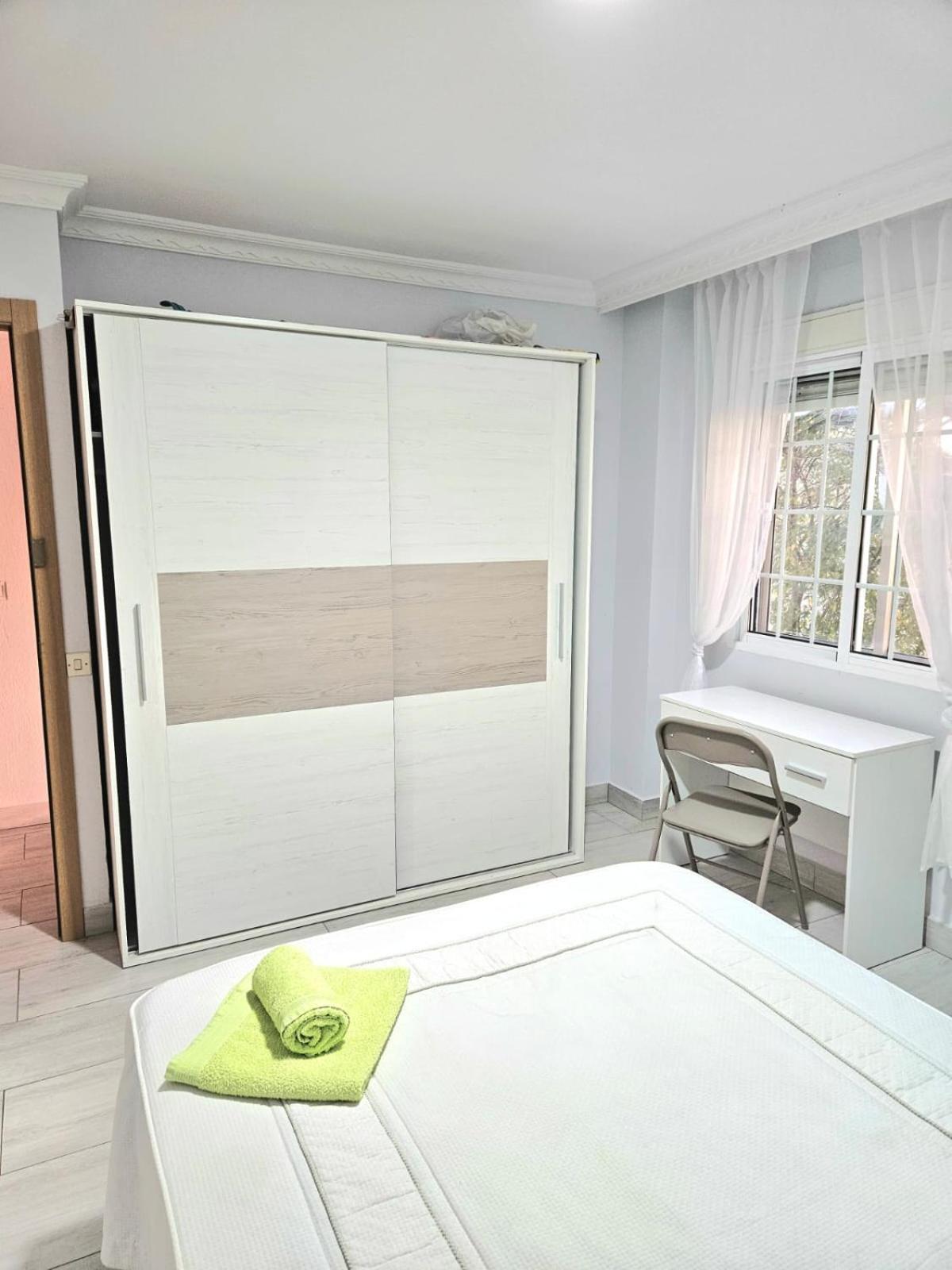 Habitacion Privada A 15 Min De La Playa/Piso Hotel Уелва Екстериор снимка